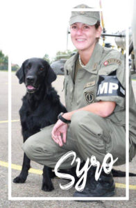 Hundeverhaltenstherapeutin Melanie Müller Quine mit Syro Melanie Müller Quine als Hundeführerin bei der Militärpolizei mit ihrem Betäubungsmittelspürhund Syro